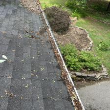 Roof-and-Gutter-Cleaning-in-Bloomington-IN 1